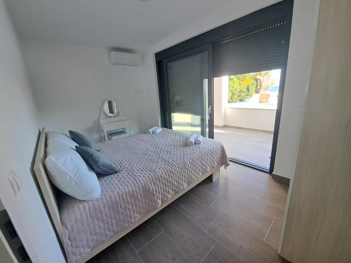Villa Leptiric Vir Exteriér fotografie