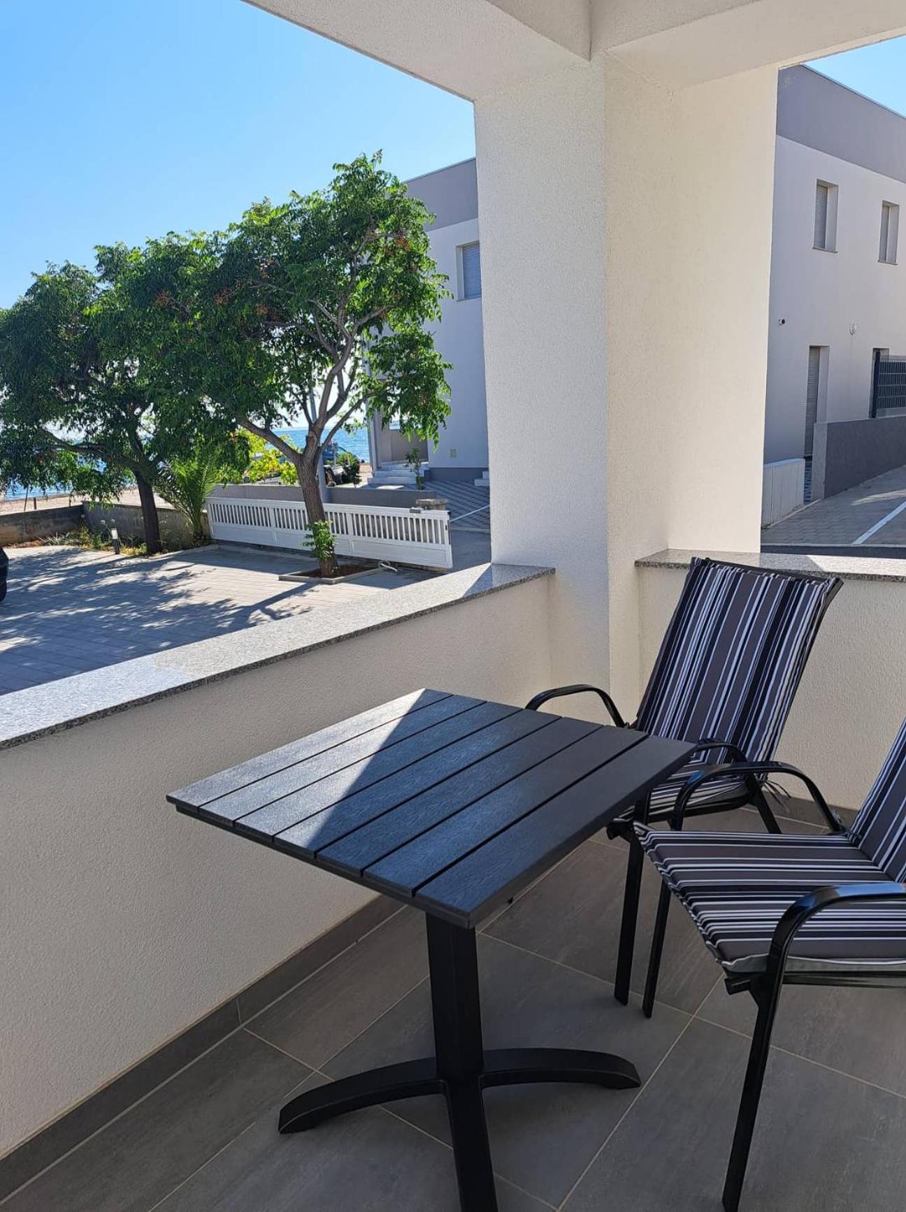 Villa Leptiric Vir Exteriér fotografie